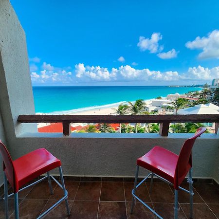 Beachfront Apartments カンクン エクステリア 写真