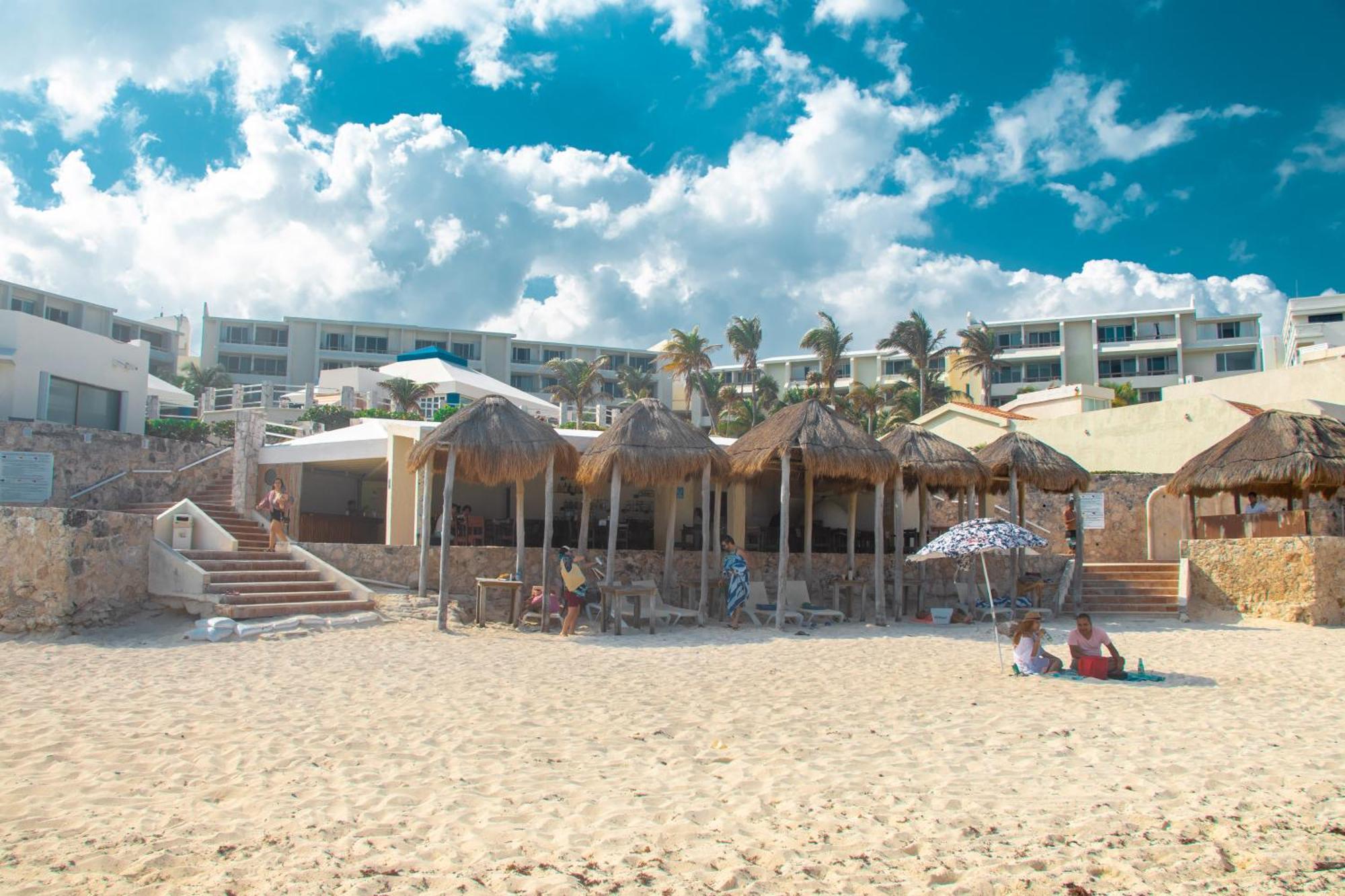 Beachfront Apartments カンクン エクステリア 写真