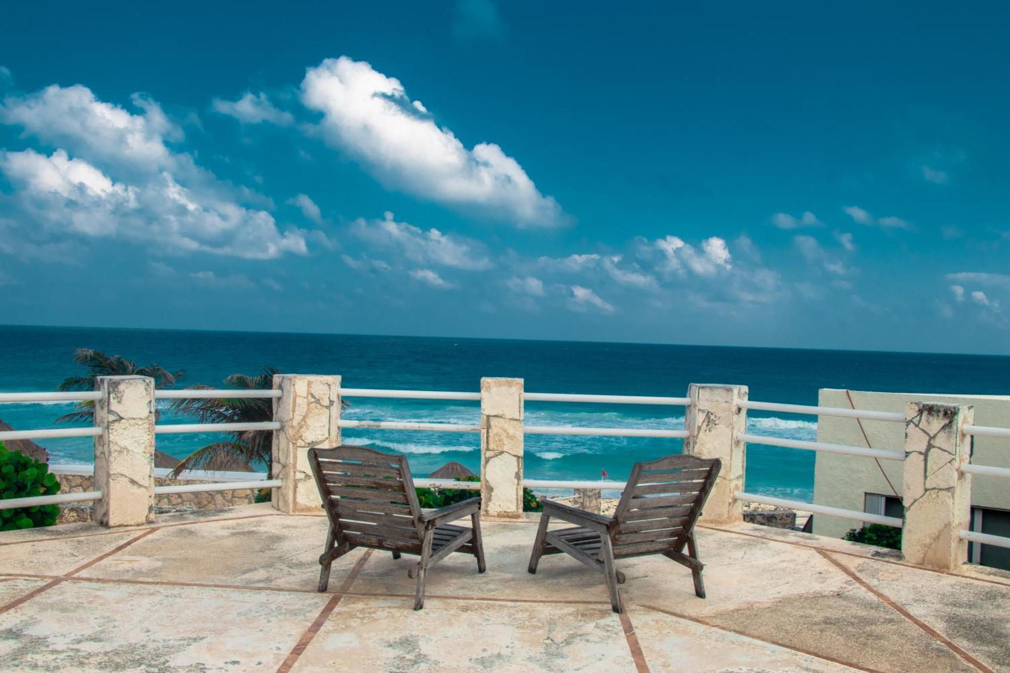 Beachfront Apartments カンクン エクステリア 写真