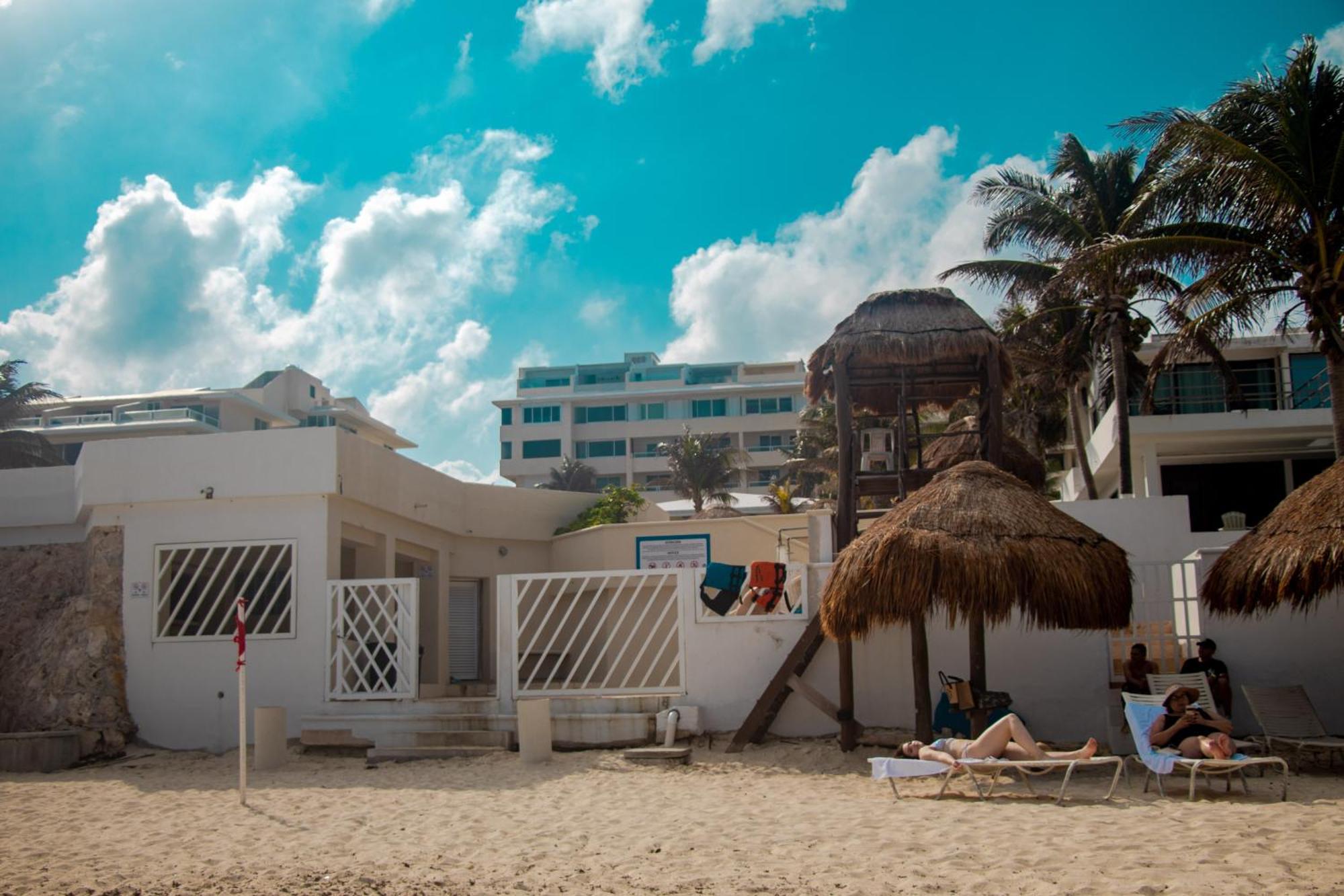 Beachfront Apartments カンクン エクステリア 写真