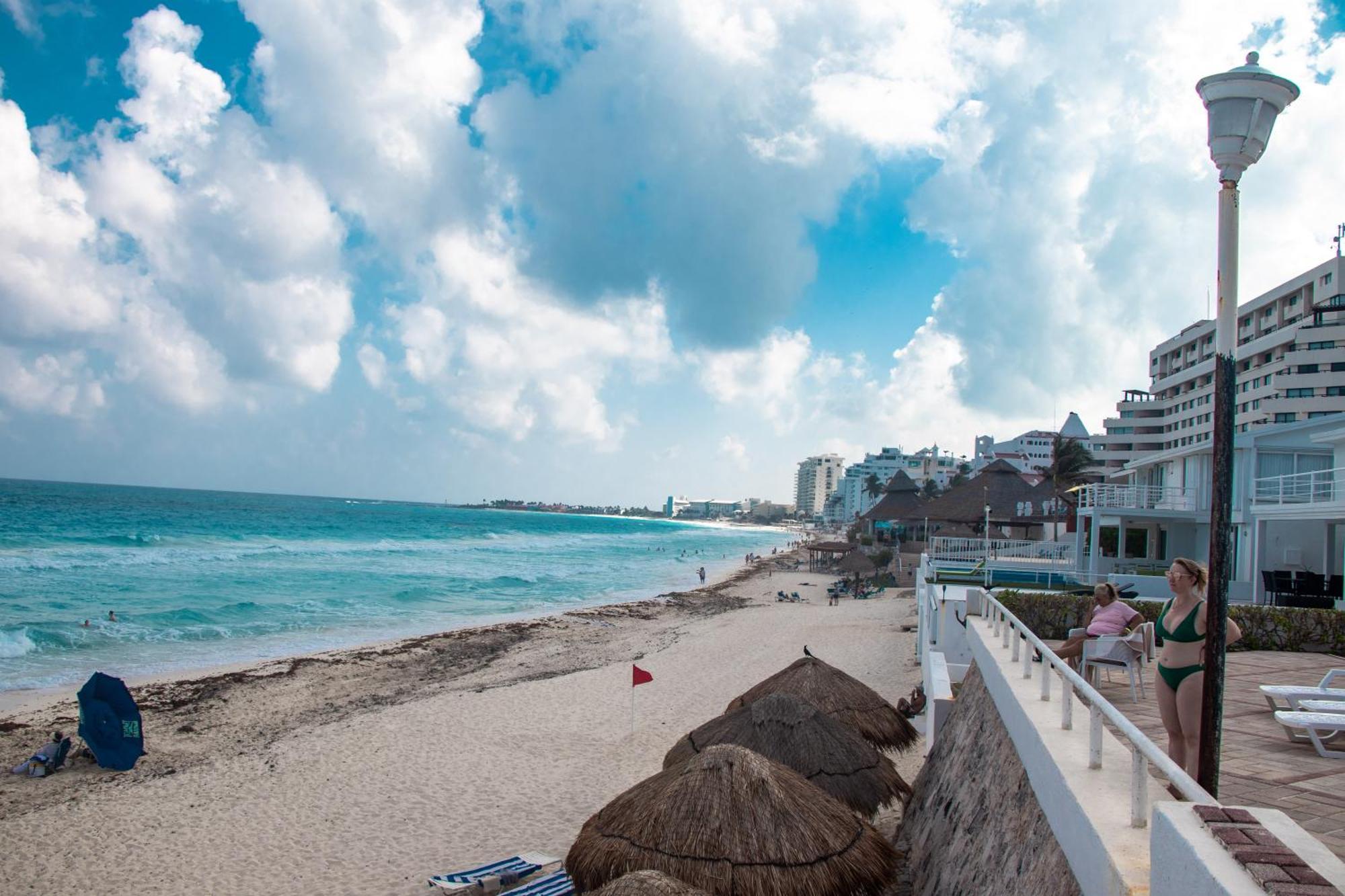 Beachfront Apartments カンクン エクステリア 写真